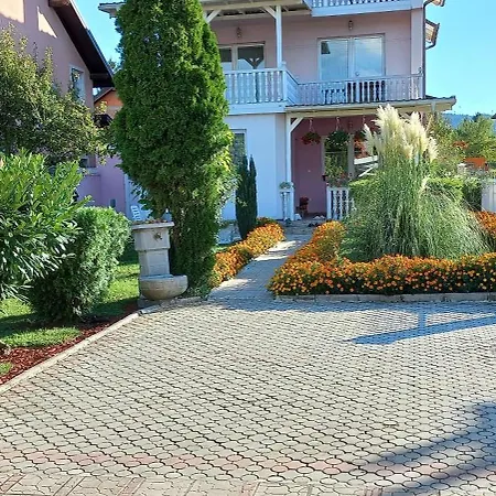 Peaceful Retreat Apartman *